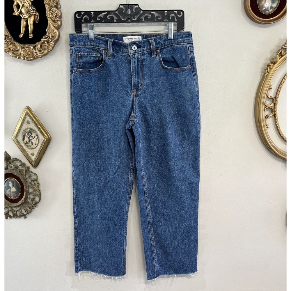 Abercrombie & Fitch The Straight Mid Rise Jeans Size 29 8XS Medium Wash Raw Hem